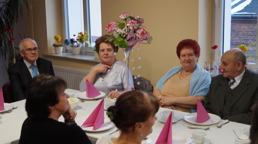 Seniorzy obchodzili Dzień Babci i Dziadka