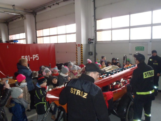 Dzieci u strażaków. Żeby ferie były bezpieczne