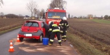 Dwa auta zderzyły się w Kochowie ZDJĘCIA