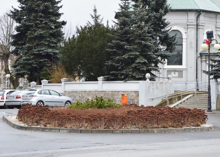 Problem przy kościele. Radni chcą zmian