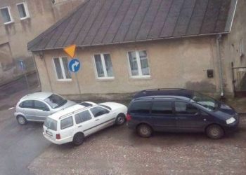 Sztuka parkowania. Gdzie jest policja?