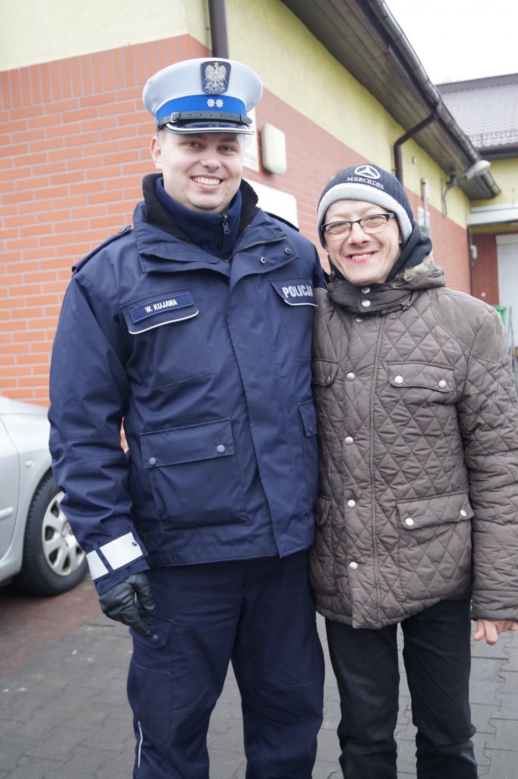 Policjanci rozdawali odblaski ZDJĘCIA