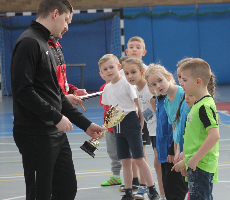 Powiatowe zagania w dwa ognie ZDJĘCIA