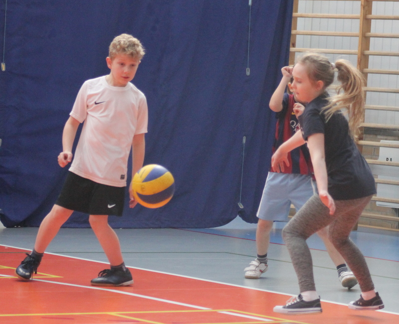 Powiatowe zagania w dwa ognie ZDJĘCIA