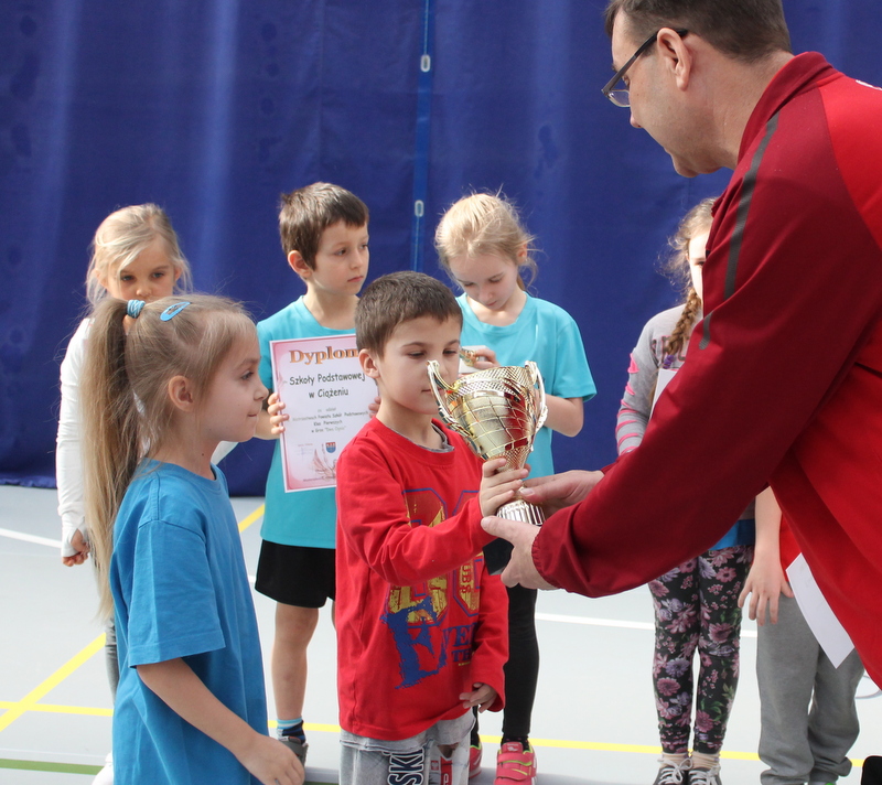 Powiatowe zagania w dwa ognie ZDJĘCIA