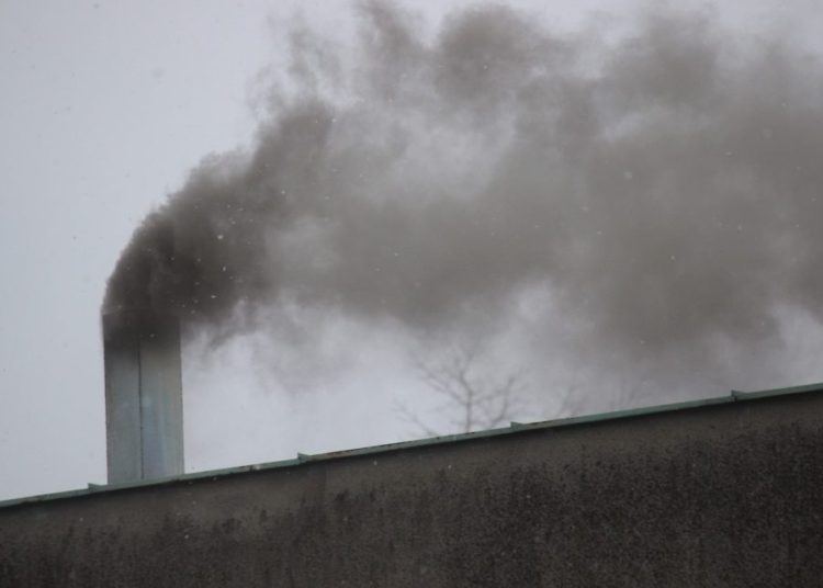 Sprawdzą, czym palisz w piecu