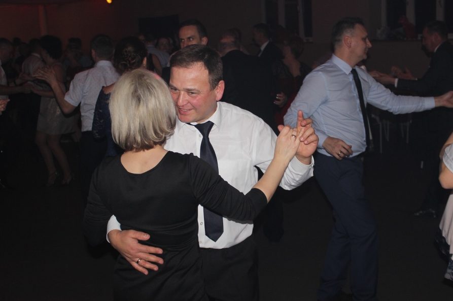 Bal karnawałowy w Kornatach – zdjęcia