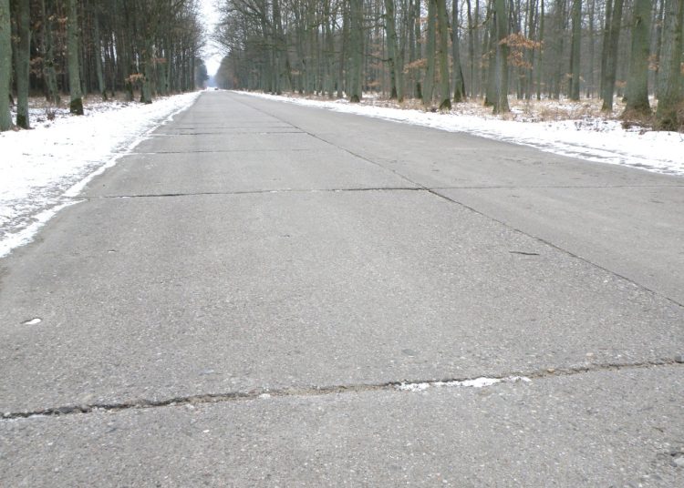 Zielone światło dla dróg obronnych