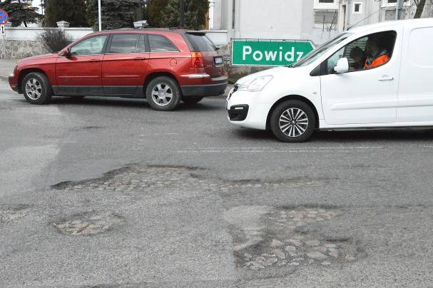 Łatanie dziur dopiero na wiosnę