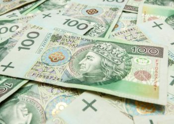 130 tysięcy na urodziny. Kto zgarnął kasę?