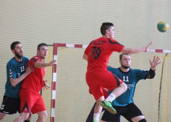 Hagard zagra z ćwierćfinalistami