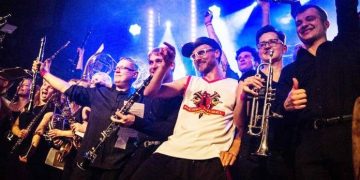 Nadzwyczajna w doborowym towarzystwie