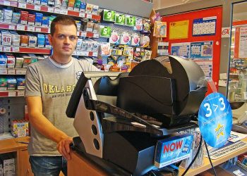 Jeden zgarnął 260 tys., drugi 87 tys.