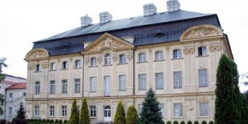 Ciążeń: Pałac zmieni właściciela?