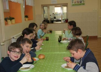 Jedynka walczy o remont stołówki. Możesz pomóc!