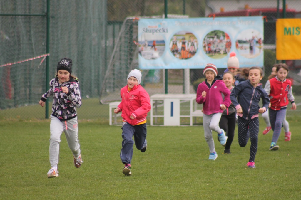Indywidualne biegi najmłodszych. Zobacz zdjęcia