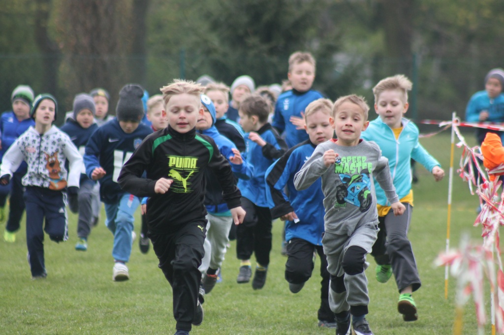Indywidualne biegi najmłodszych. Zobacz zdjęcia