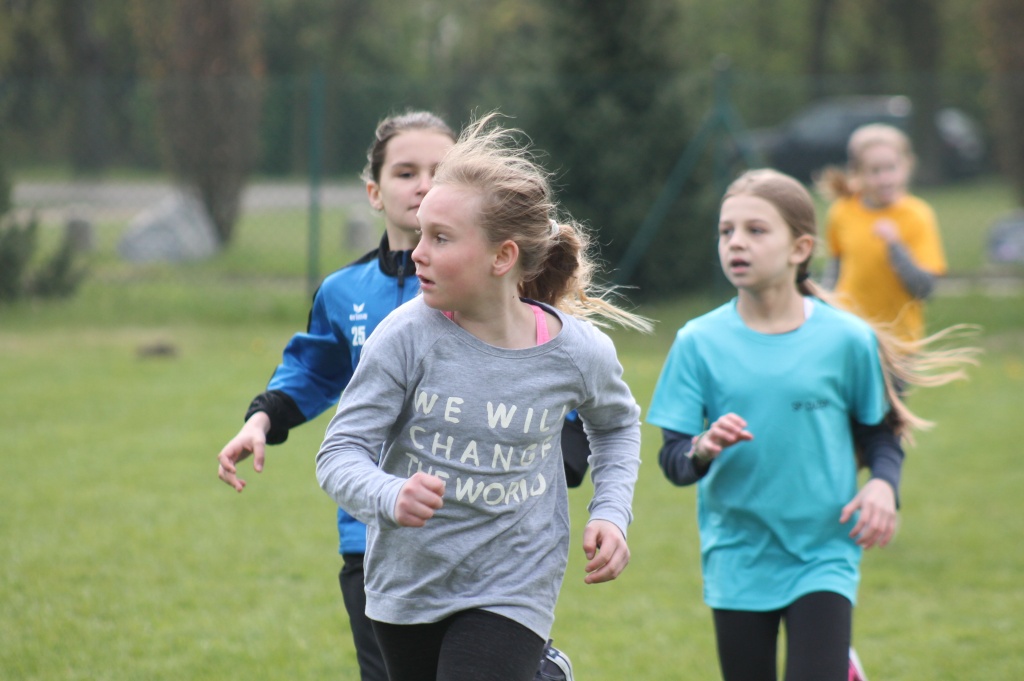 Indywidualne biegi najmłodszych. Zobacz zdjęcia