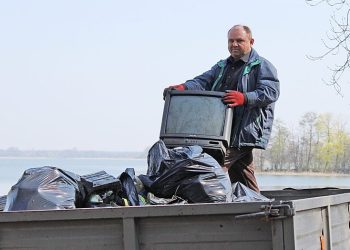 Będą sprzątać nad jeziorem
