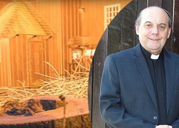 Proboszcz tłumaczy, dlaczego wycięto drzewa