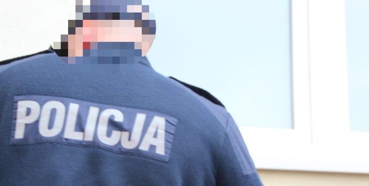 Słupecki policjant zatrzymany. Usłyszał zarzuty