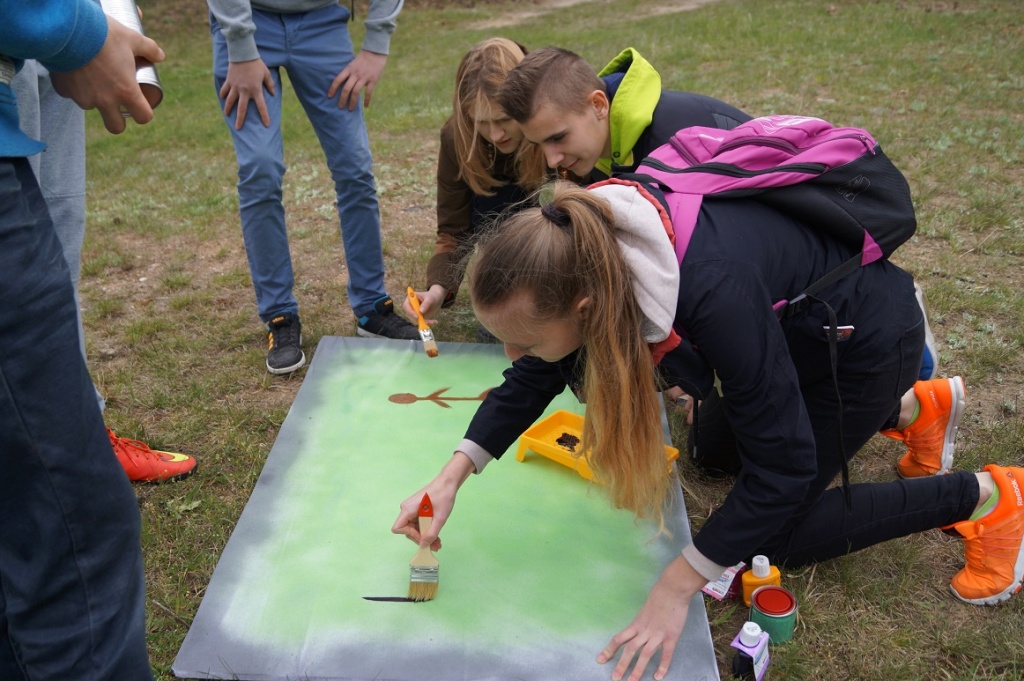Policjanci wyciągali dzieci z sieci
