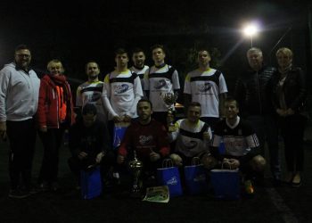 Sześć podzielić na dwa, 2 B mistrza ma