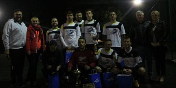 Sześć podzielić na dwa, 2 B mistrza ma