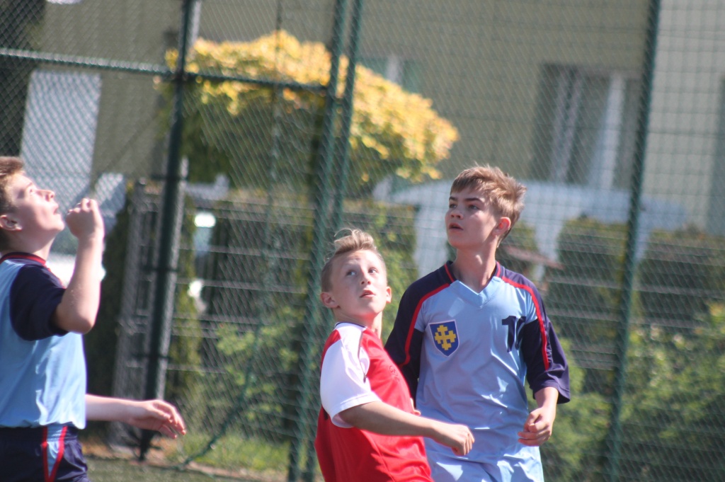 Walczą o piłkarski prymat w powiecie