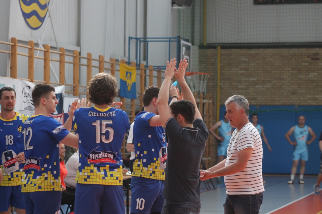 Siatkarskie baraże w obiektywie