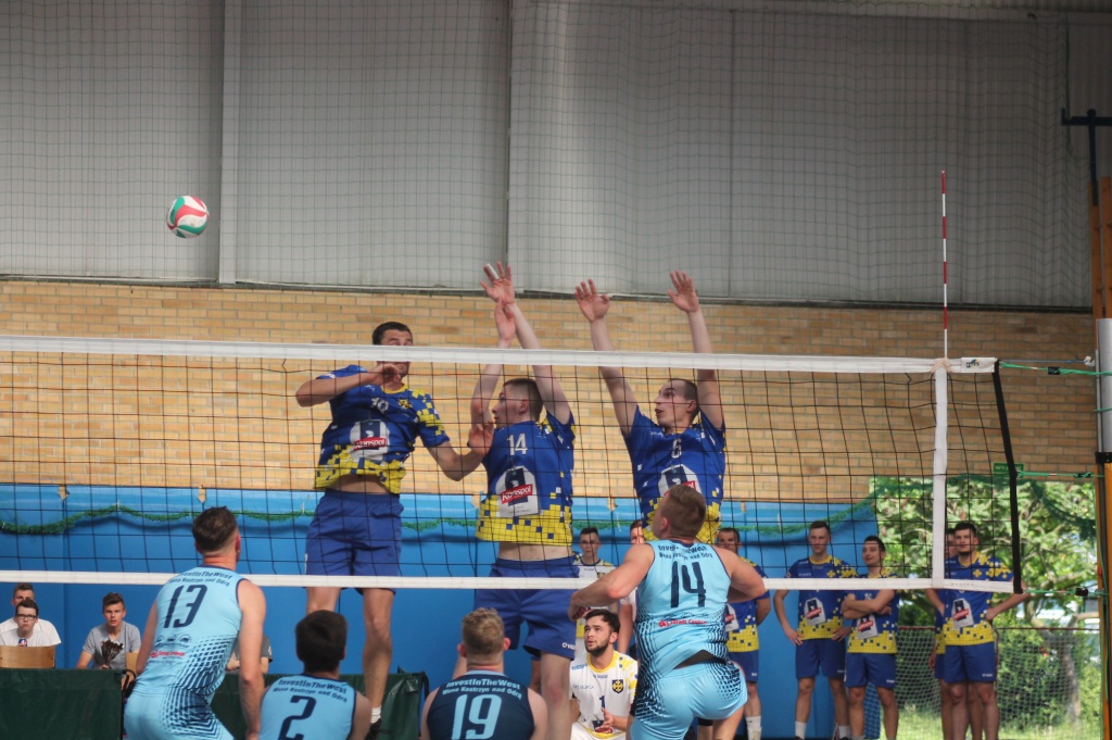 Siatkarskie baraże w obiektywie