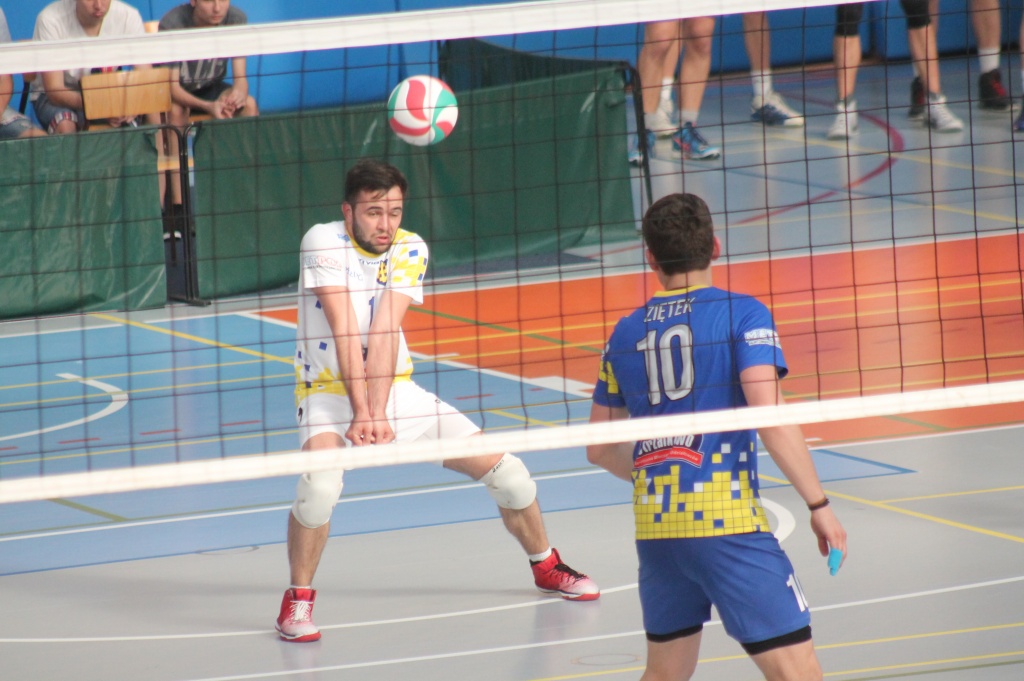 Siatkarskie baraże w obiektywie