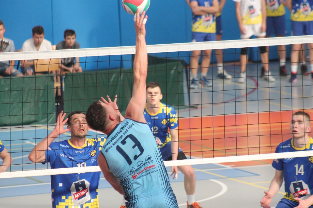 Siatkarskie baraże w obiektywie