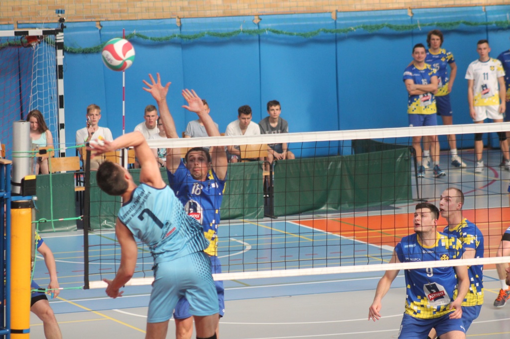 Siatkarskie baraże w obiektywie