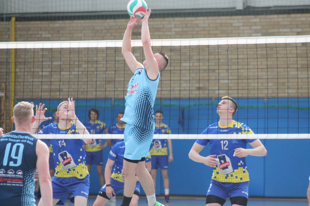 Siatkarskie baraże w obiektywie