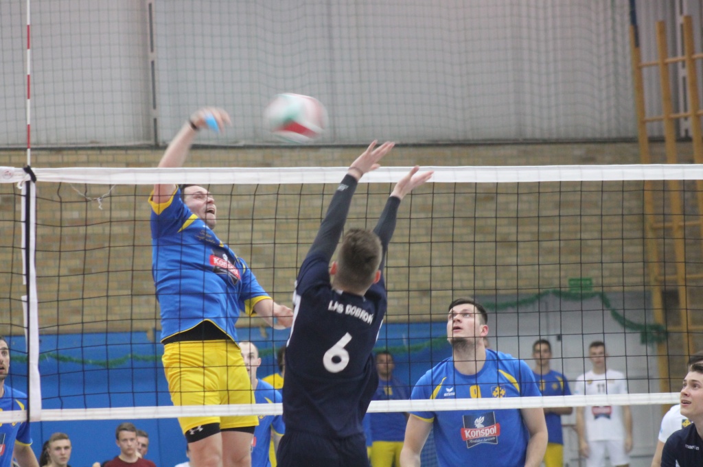 Siatkarskie baraże w obiektywie