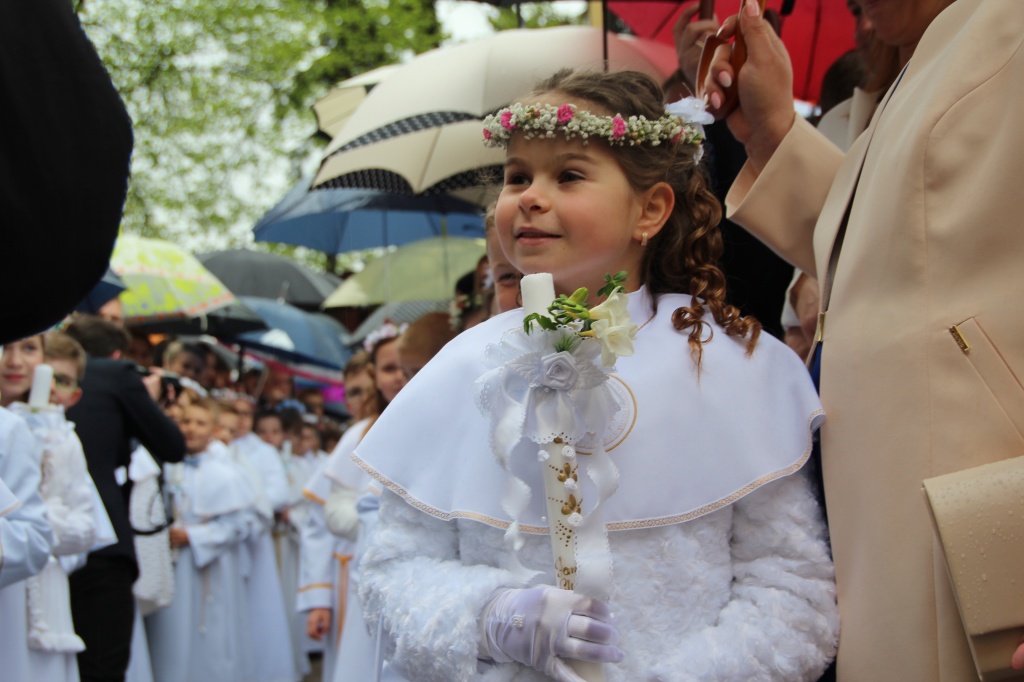 Komunia w Wawrzyńcu ZDJĘCIA