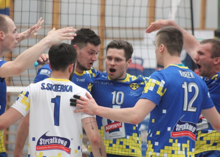 Siatkarskie baraże w obiektywie