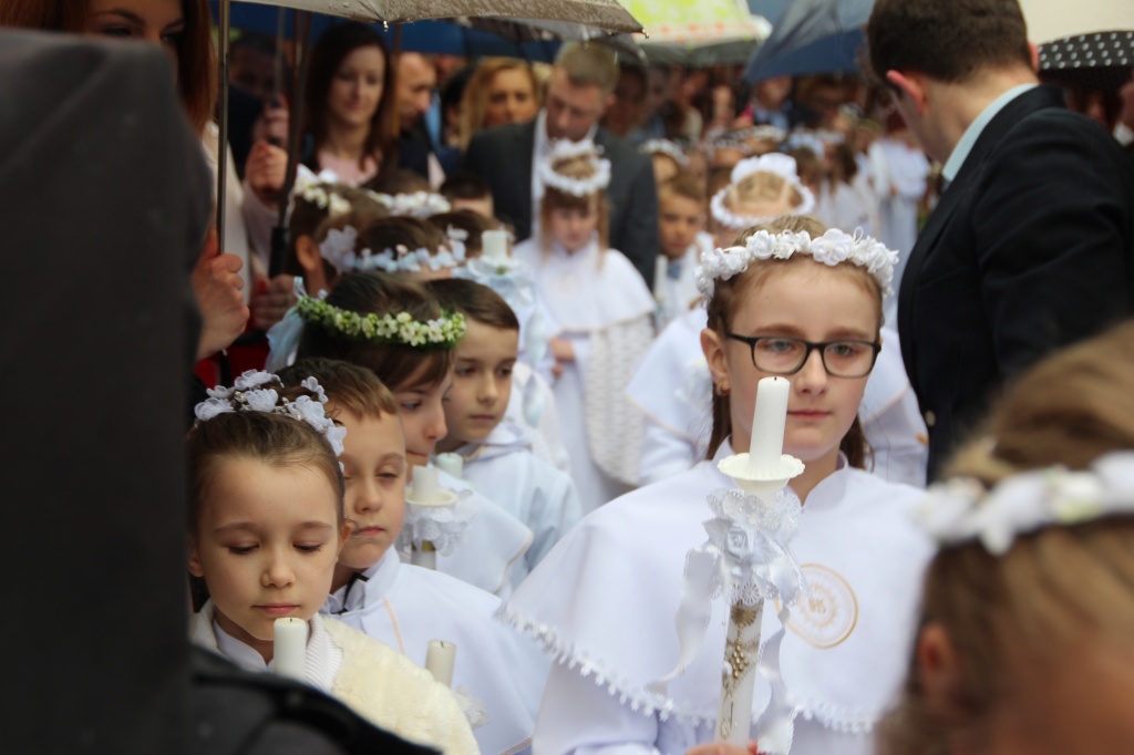 Komunia w Wawrzyńcu ZDJĘCIA
