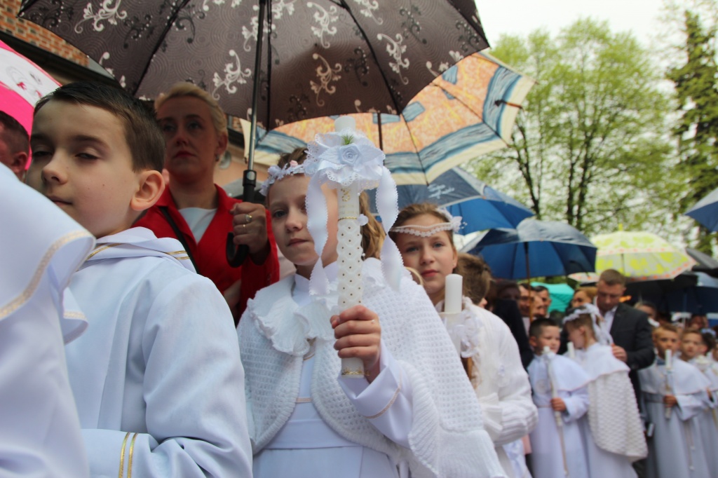 Komunia w Wawrzyńcu ZDJĘCIA