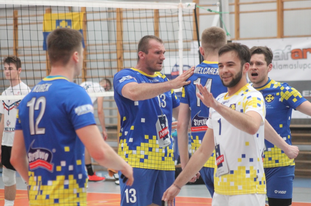 Siatkarskie baraże w obiektywie