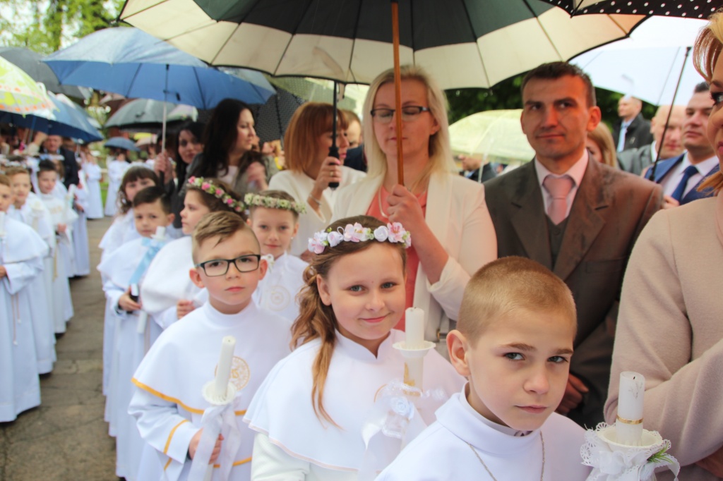Komunia w Wawrzyńcu ZDJĘCIA