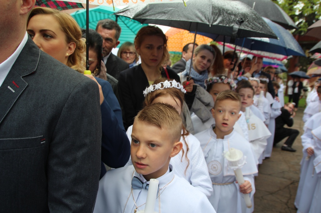 Komunia w Wawrzyńcu ZDJĘCIA