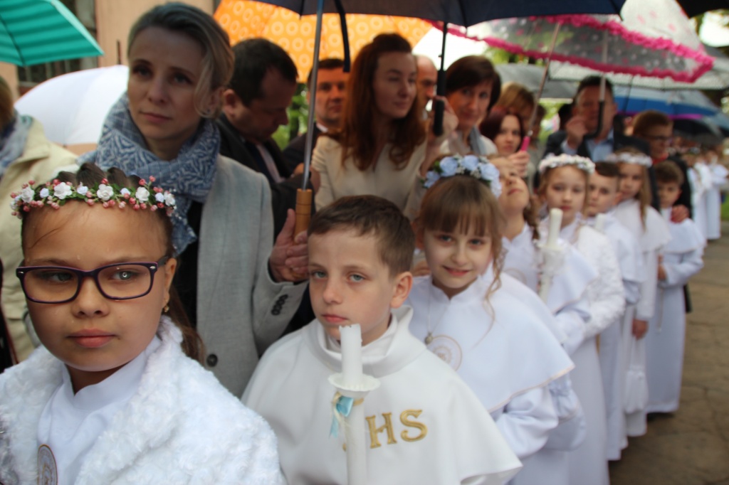 Komunia w Wawrzyńcu ZDJĘCIA