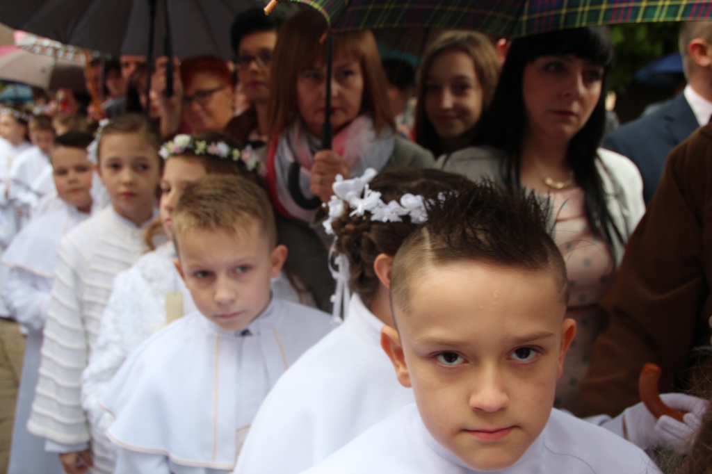 Komunia w Wawrzyńcu ZDJĘCIA