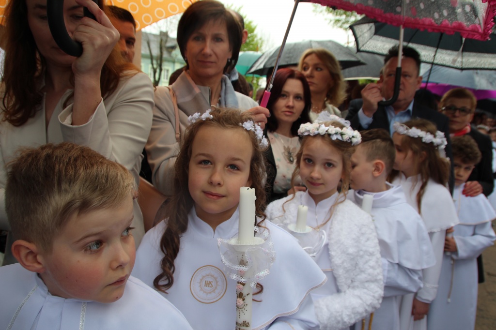 Komunia w Wawrzyńcu ZDJĘCIA