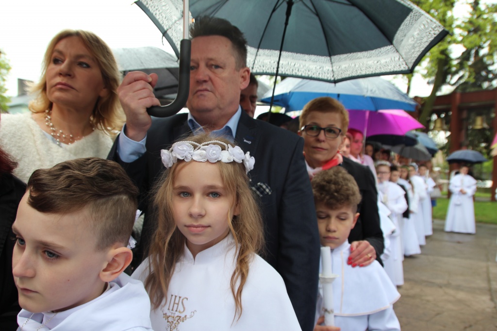 Komunia w Wawrzyńcu ZDJĘCIA