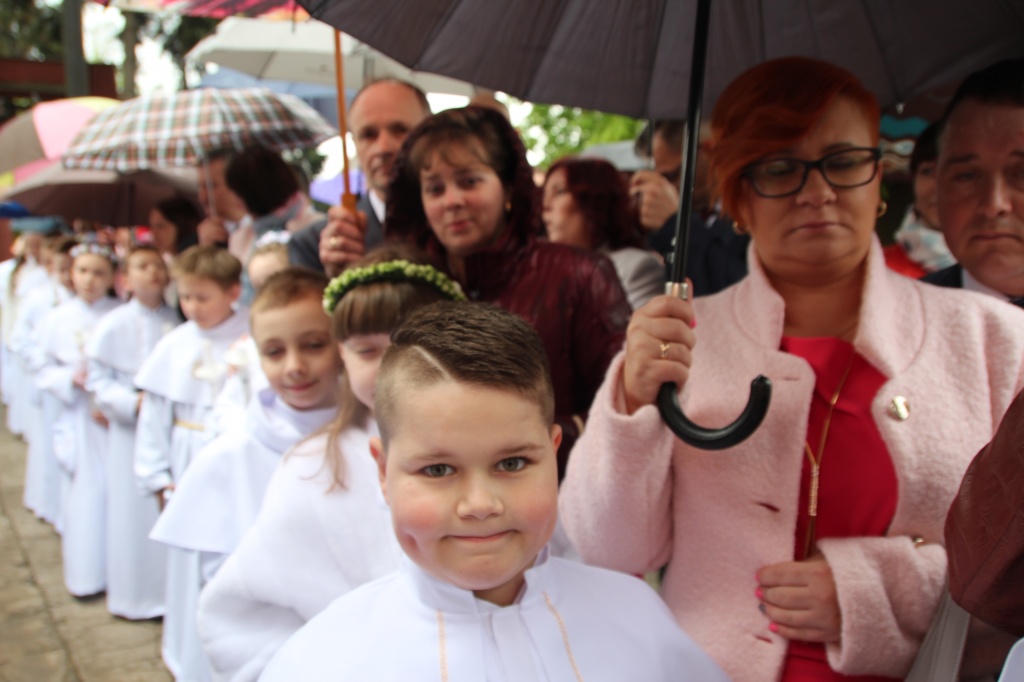 Komunia w Wawrzyńcu ZDJĘCIA