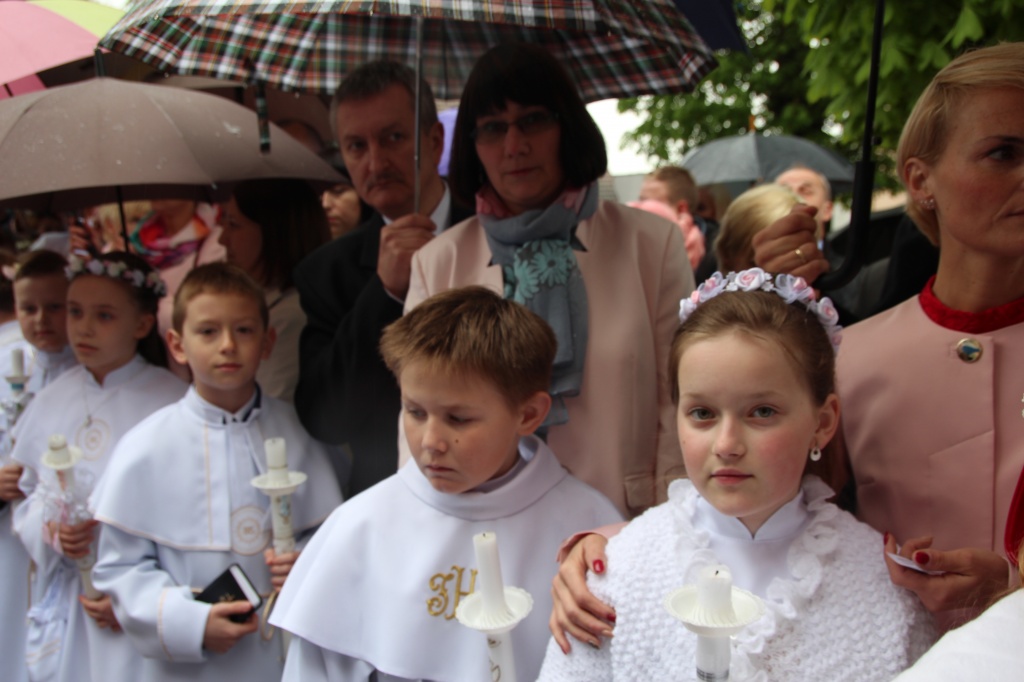 Komunia w Wawrzyńcu ZDJĘCIA