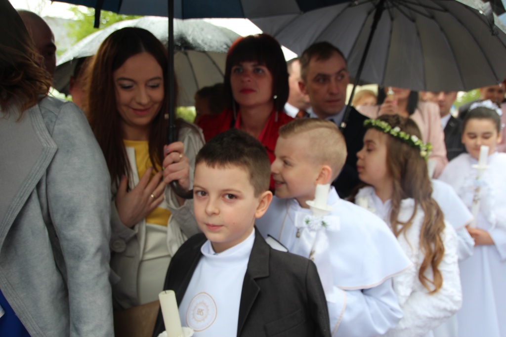 Komunia w Wawrzyńcu ZDJĘCIA